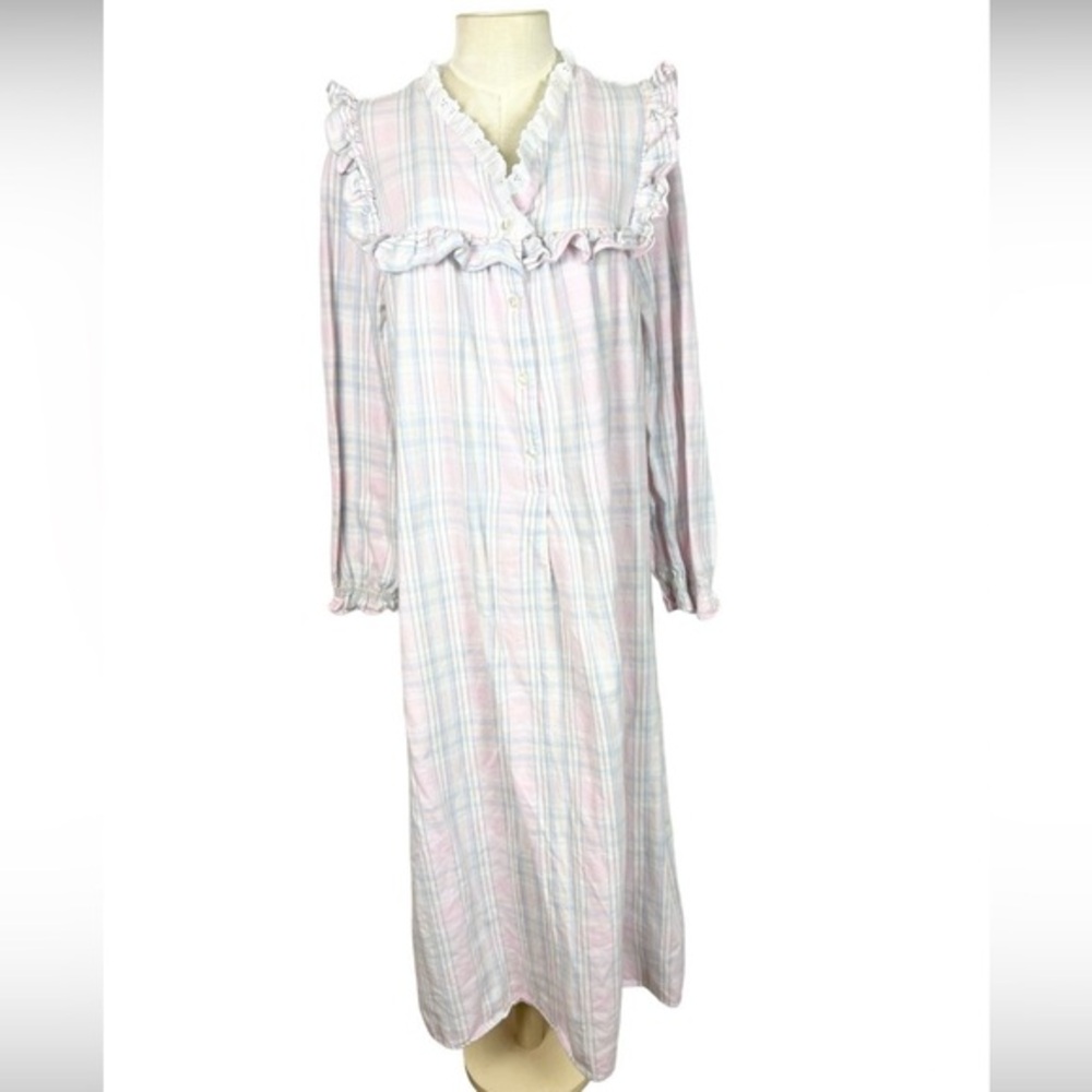 Vintage Lanz of Salzburg flannel‎ nightgown pastel plaid size Medium grannycore